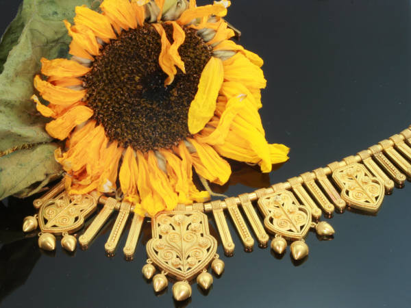 Antique gold filigree choker necklace made in France (image 10 of 11)